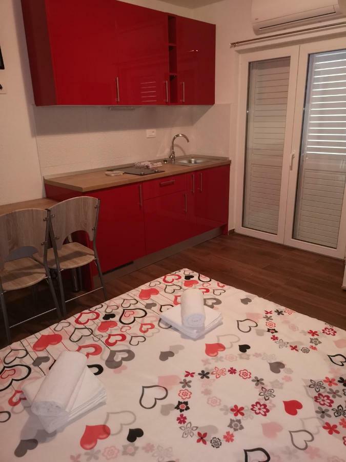 Apartmani Sea Baška Voda Dış mekan fotoğraf